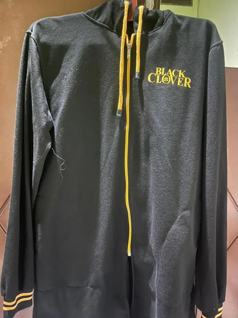 sweater Black Clover Original
