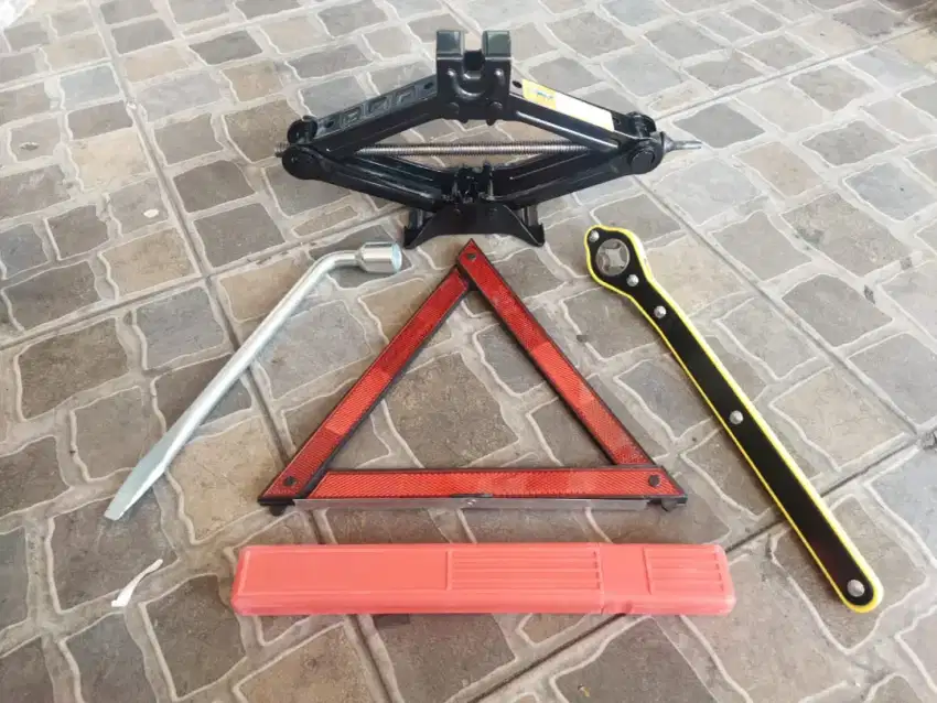 Dongkrak lkp baru utk semua mobil