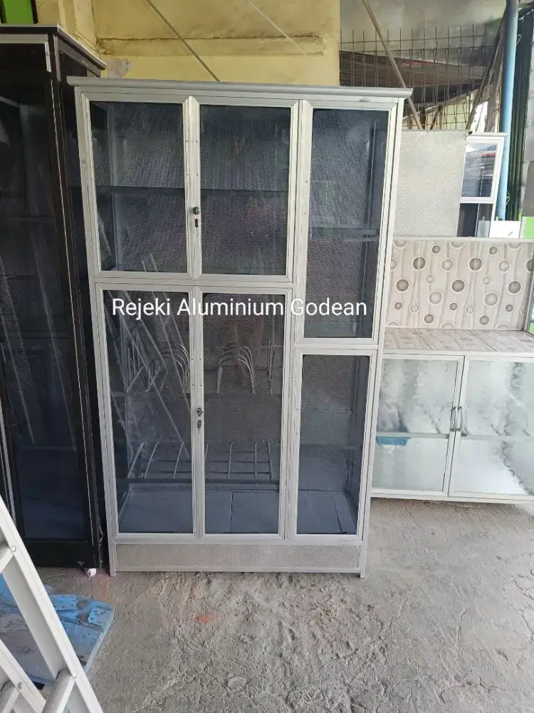 Rak piring box 3 pintu silver Riben bawah keramik