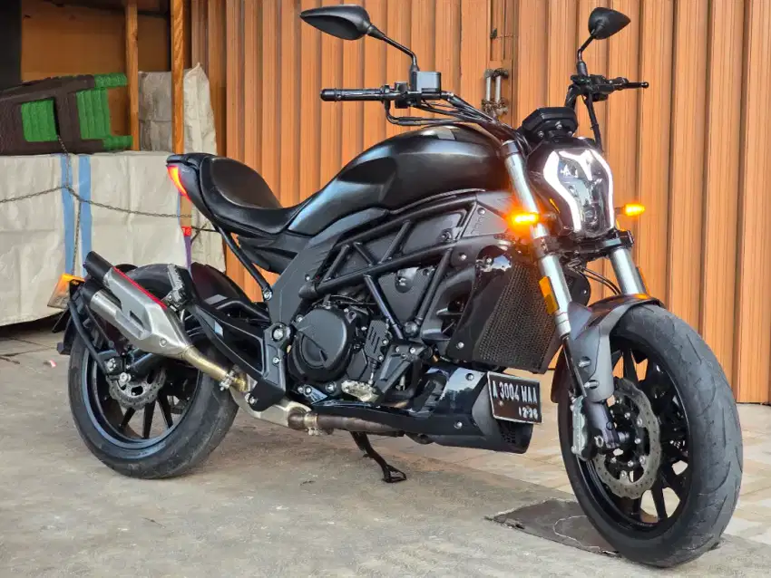 Moge Cruiser Benelli 502C th 2021 Odo 10rb Like New Siap Pakai/Turing