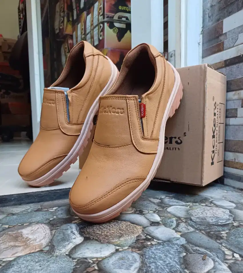 Sepatu slip on elastis kulit asli warna tan