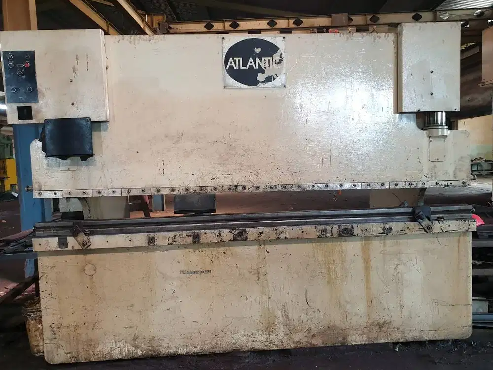 Mesin bending 100ton 2nd atlantik, mesin shearing 100ton, mesin bubut