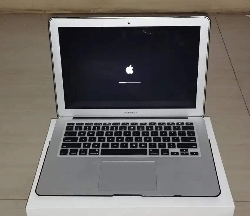 Apple Macbook air 13 2017 second