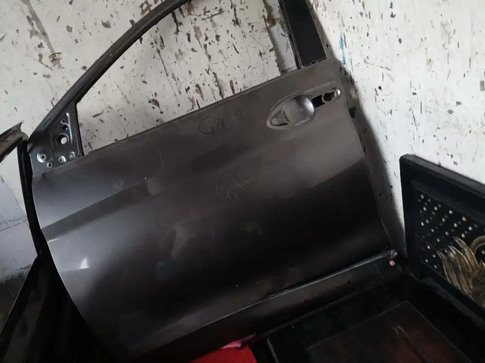 Pintu xl7 depan kiri belakang