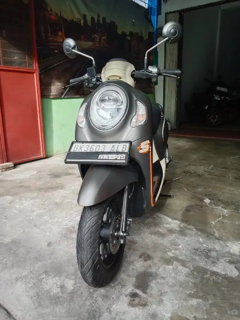 Scoopy Sporty 2023-cantik, mulus, mentah kali