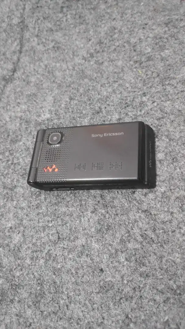 Sony Ericsson w380i w380 w 380i hp jadul