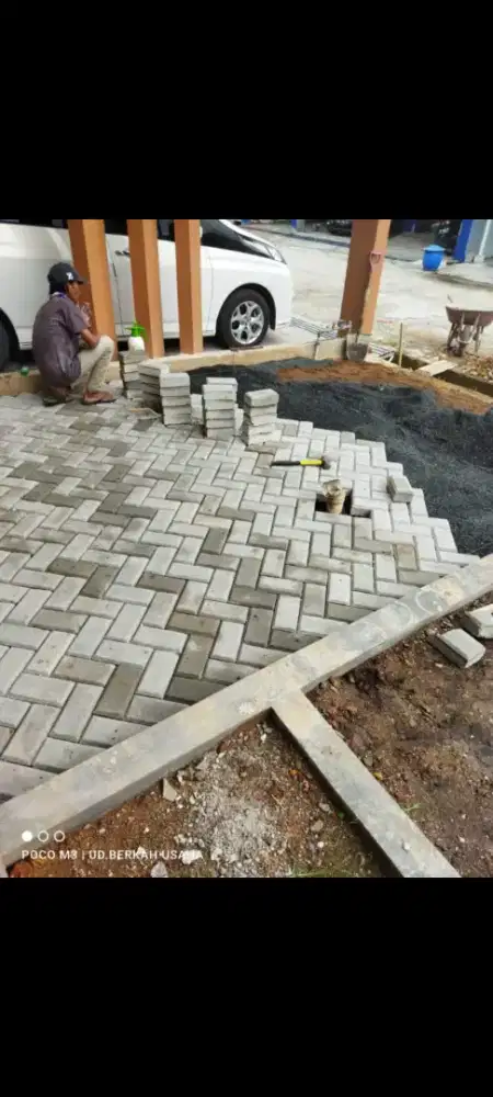 Paving block . .