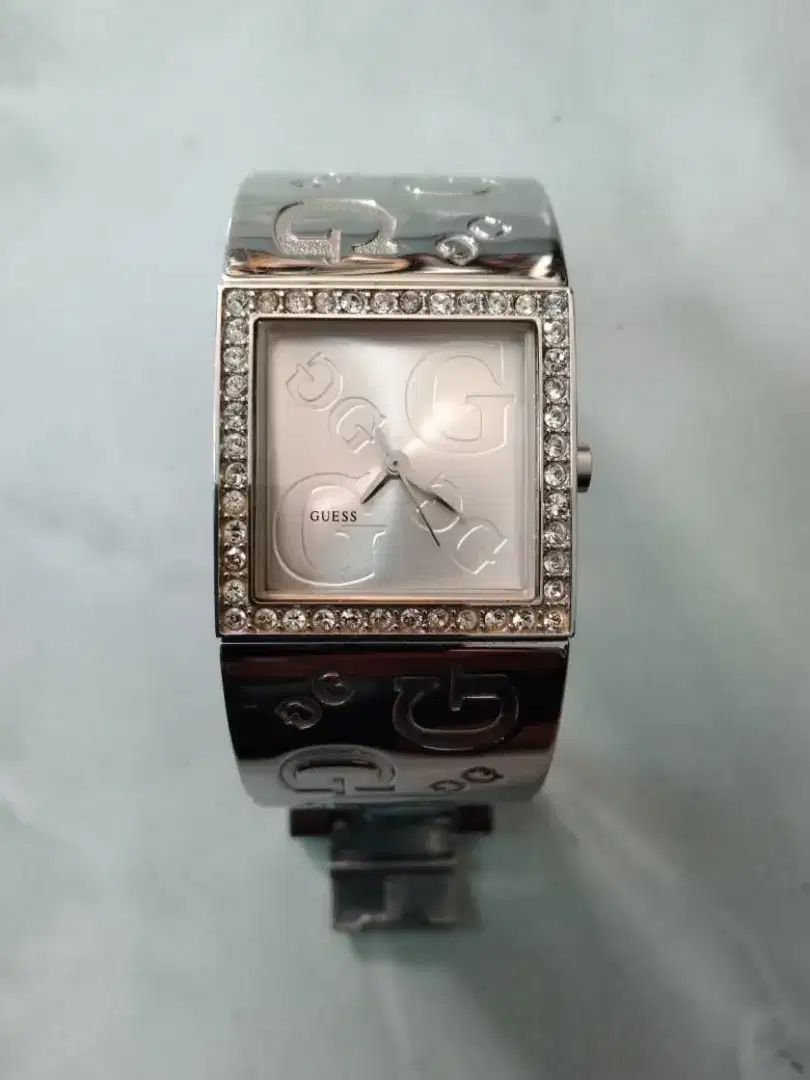 Assalamu'alaikum, jam tangan guess wanita asli ori 100%