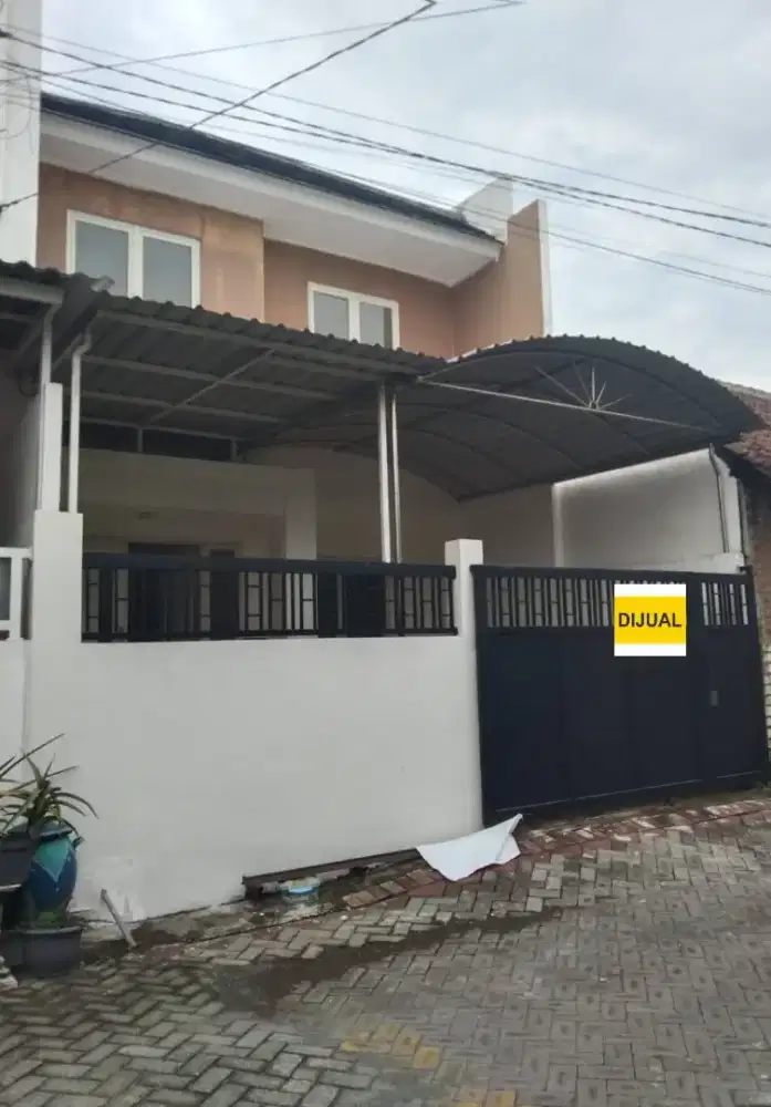 Murah!!rumah 2 lantai daerah Perum gununganyar