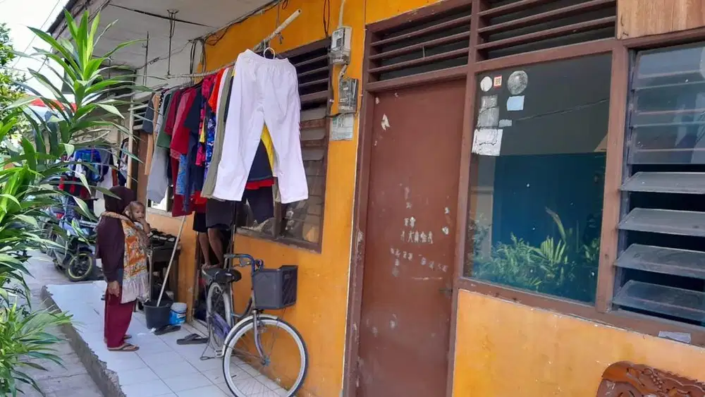 DIJUAL!! KONTRAKAN / KOSTAN 3 PINTU. Kondisi sekarang terisi penuh..