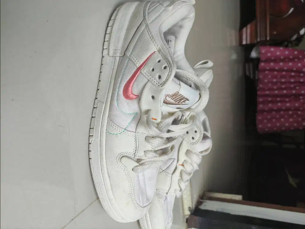 Sepatu Nike Dunk Low Disrupt 2 Pale Ivory DH4402-100