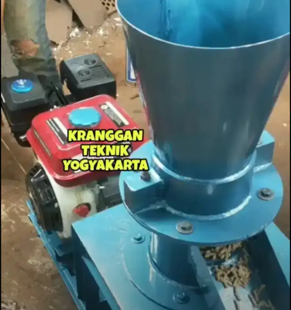 (KRANGGAN TEKNIK)cetak pelet vertikal mesin bensin + rangka siap pakai