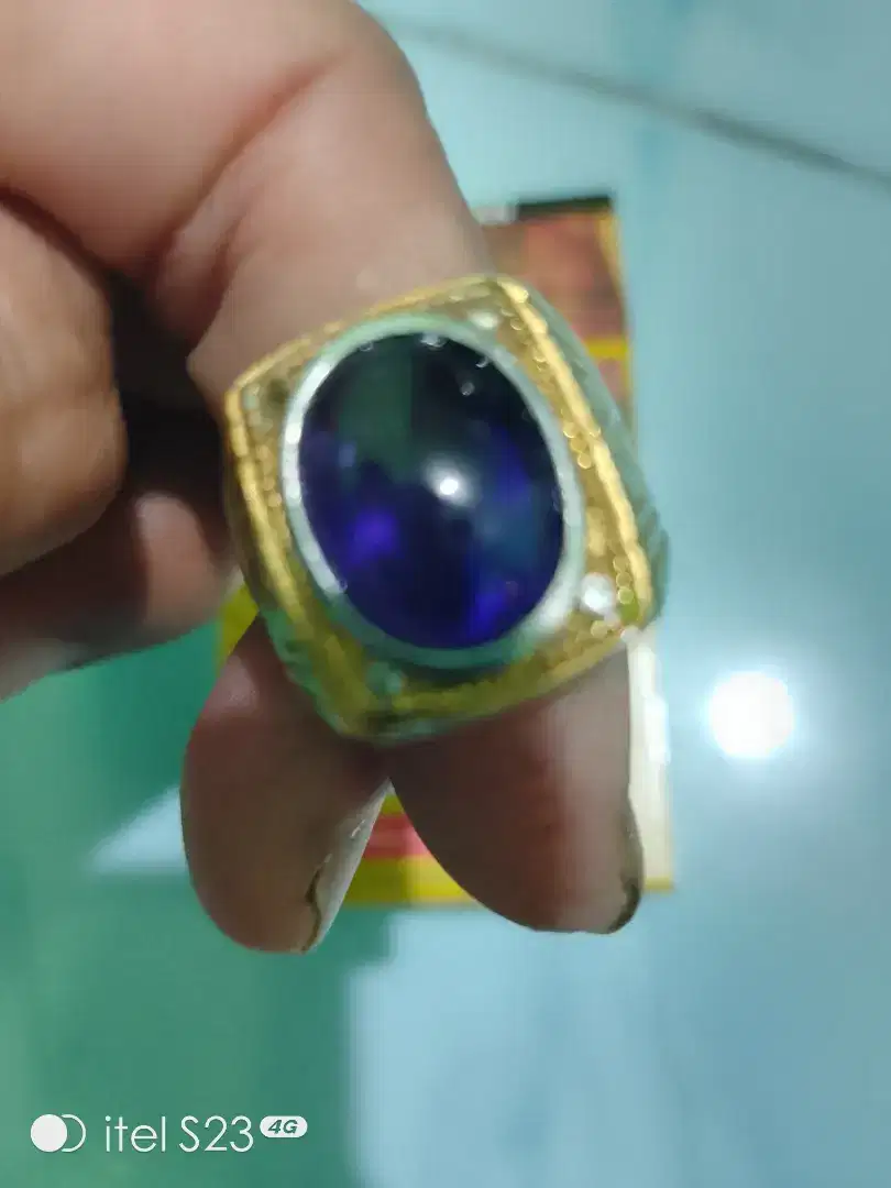 Cincin batu kecubung asihan (amatis)