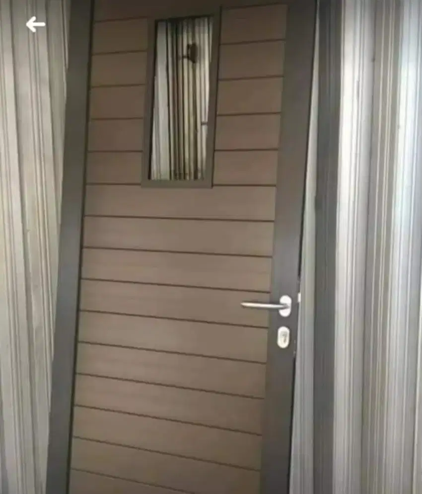 Jendela almunium pintu