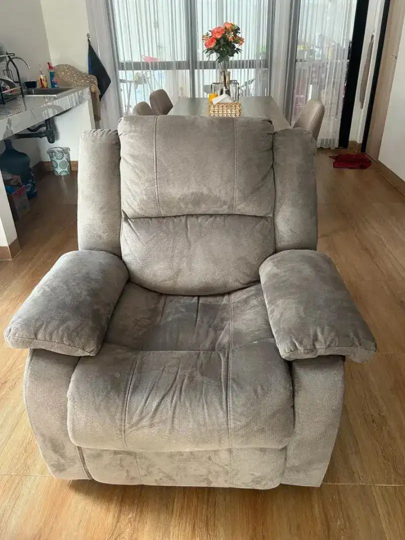 Sofa informa like new