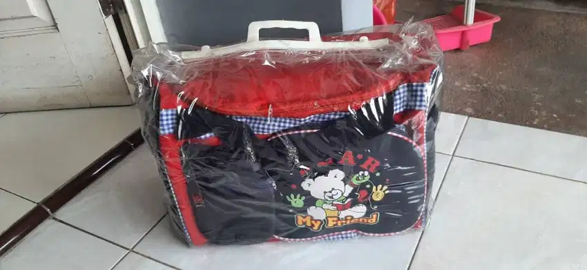 tas bayi ukuran sedang