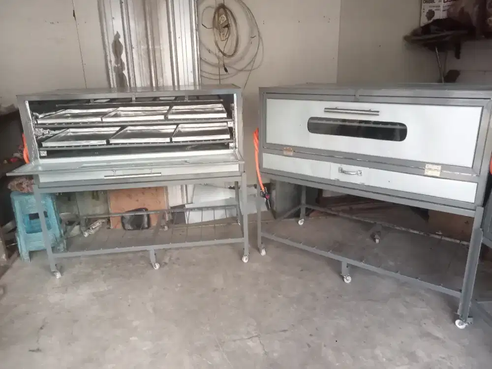Oven kue dan roti besar