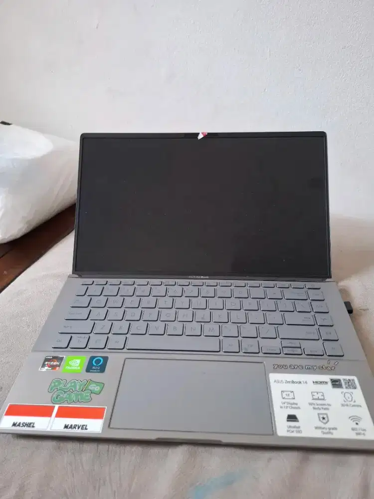 Asus Zenbook 14 Ryzen 5