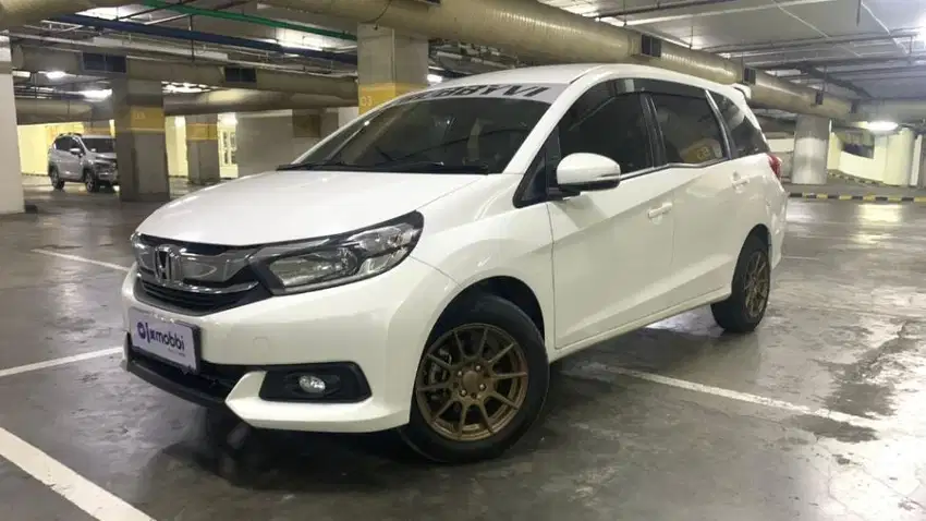 TDP 10Jt Honda Mobilio 1.5 E Bensin-MT 2018 Putih /