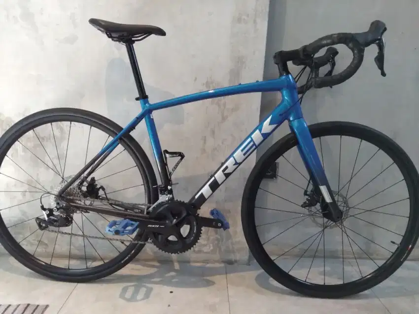 Road bike TREK Domane AL 3 Discsize 54