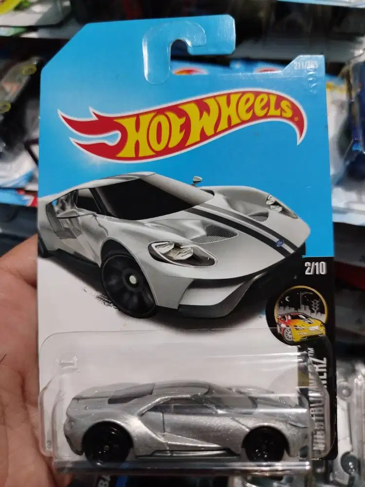 Hot Wheels Ford GT Silver