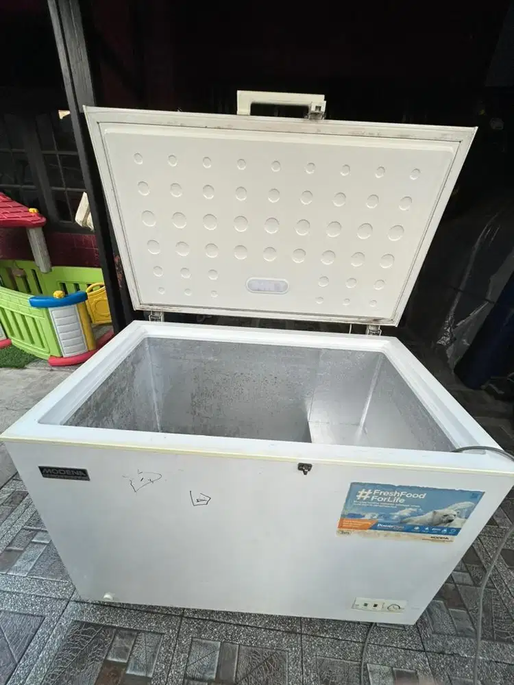 Freezer Frezer Modena 310 Liter Murah Dingin Beku Normal