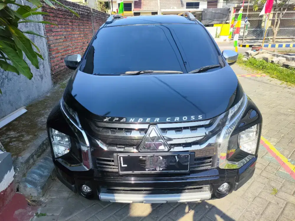 Xpander Cross Premium 2021 low KM istimewa