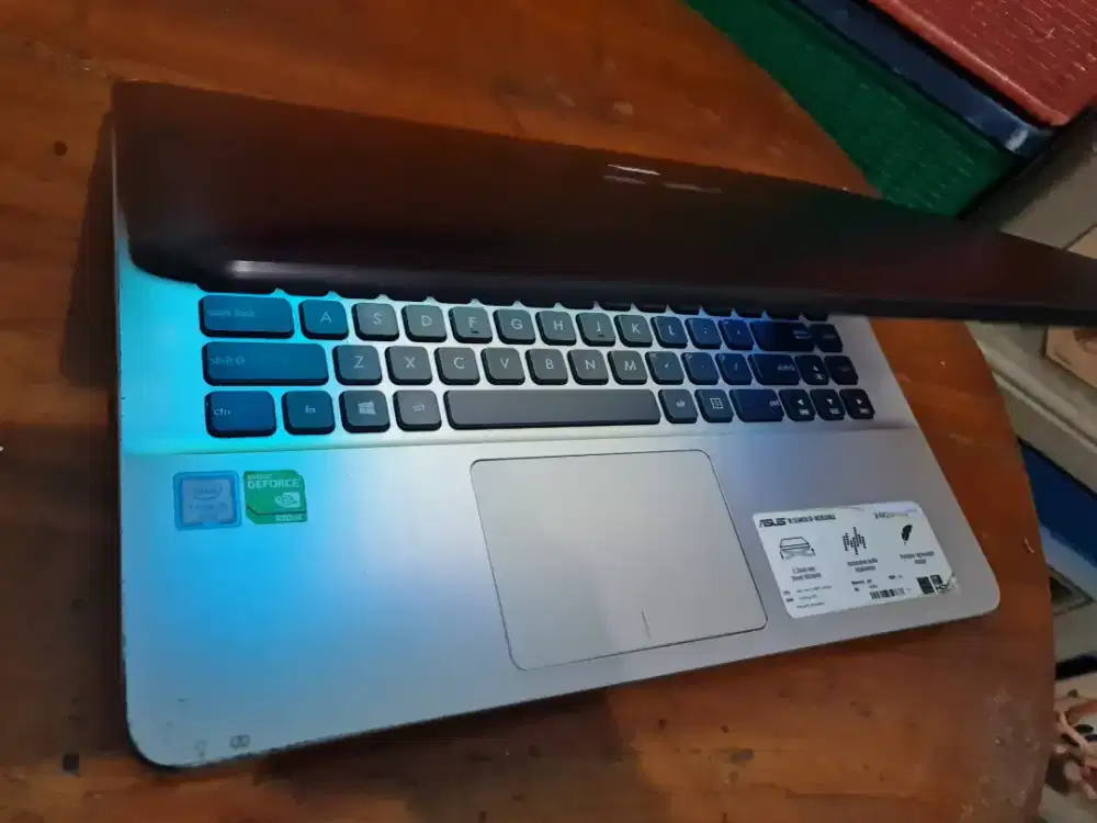 Asus x441 u orian i3 gen 6 ram 4 gb mulus