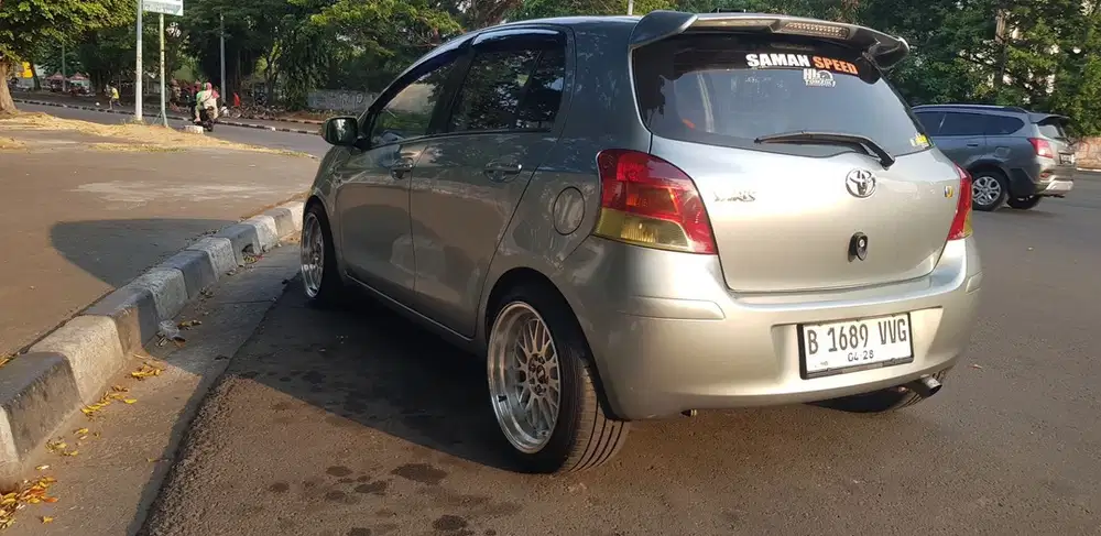 Toyota Yaris 2010 Bensin