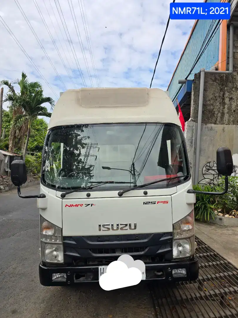 Truk Isuzu Elf Giga NMR71L 6roda box 2021