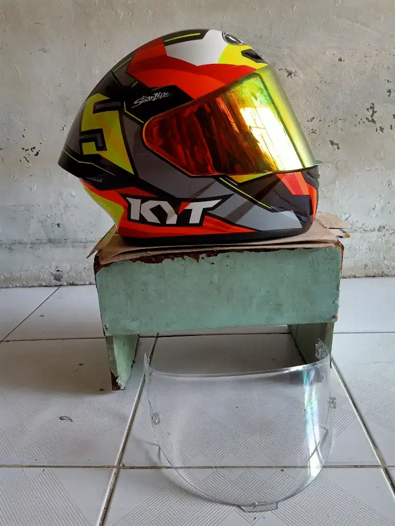 Helm KYT TTC JAUME