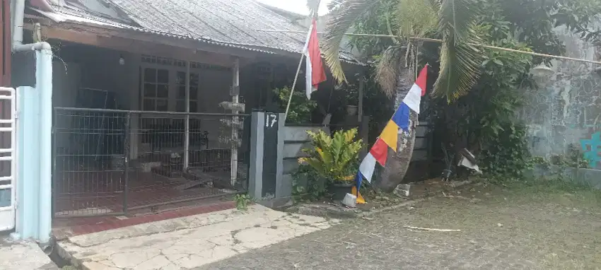 DIJUAL RUMAH POJOK DI PAMULANG ESTAT