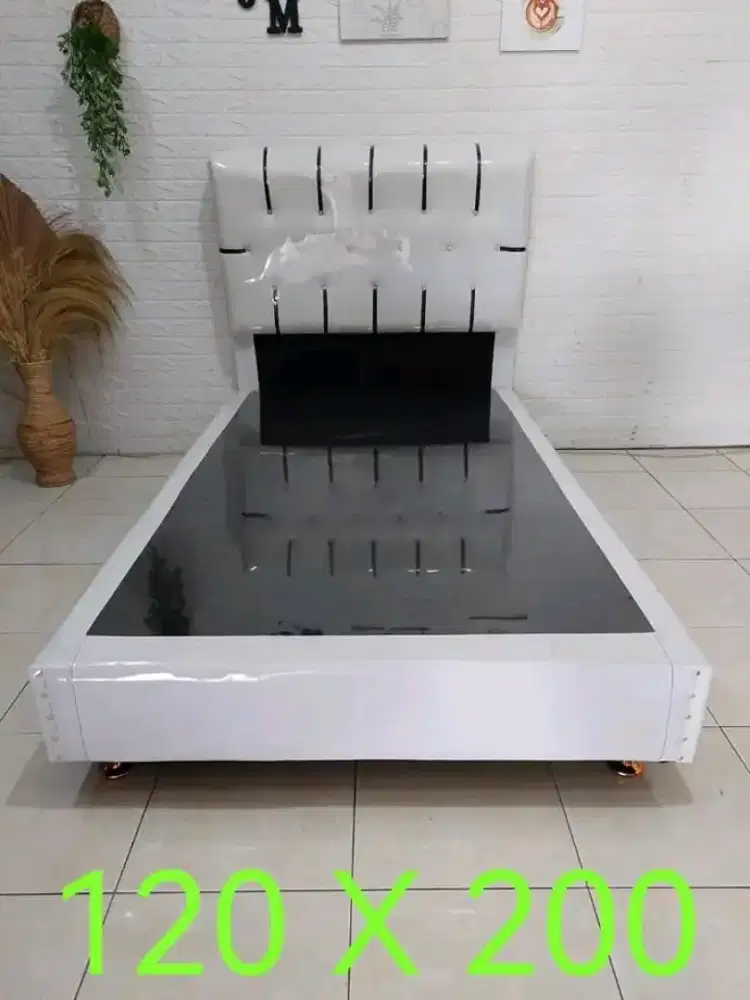 DIPAN SANDARAN OSCAR uk 160 x 200 cm