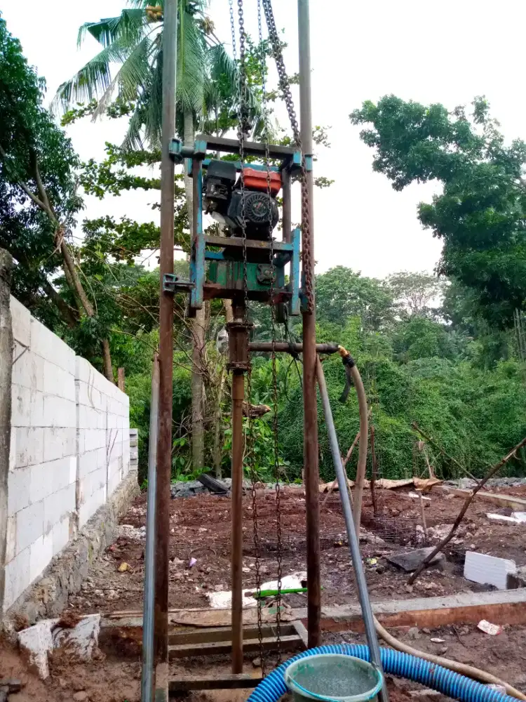 Pengeboran dan service mesin air