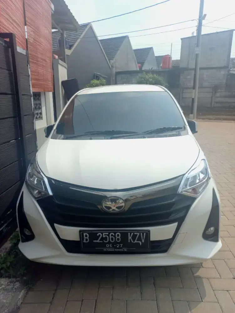 Sewa Mobil Calya Putih