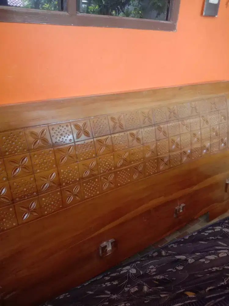 Bismillah dijual cepat dipan tempat tidur jati ukuran 2x2cm