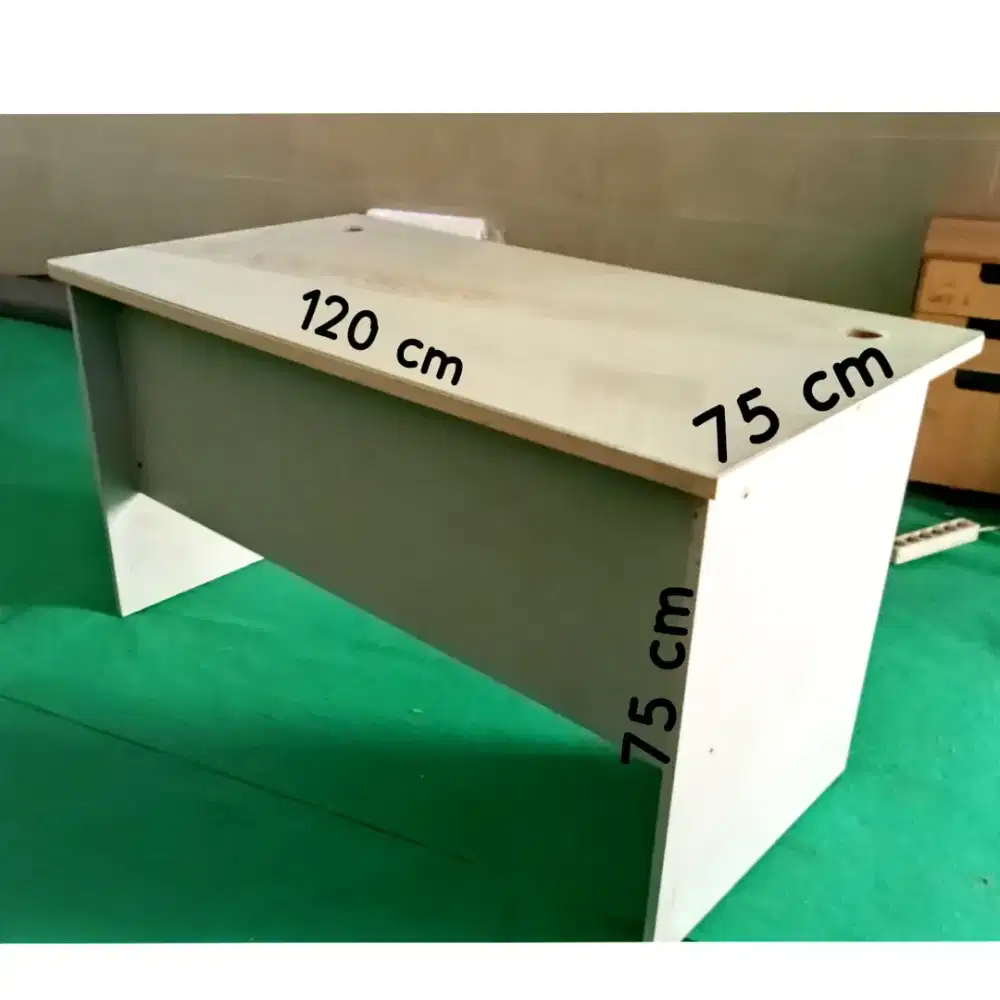 Meja kantor P.120cm meja bekas meja staff kondisi bekas