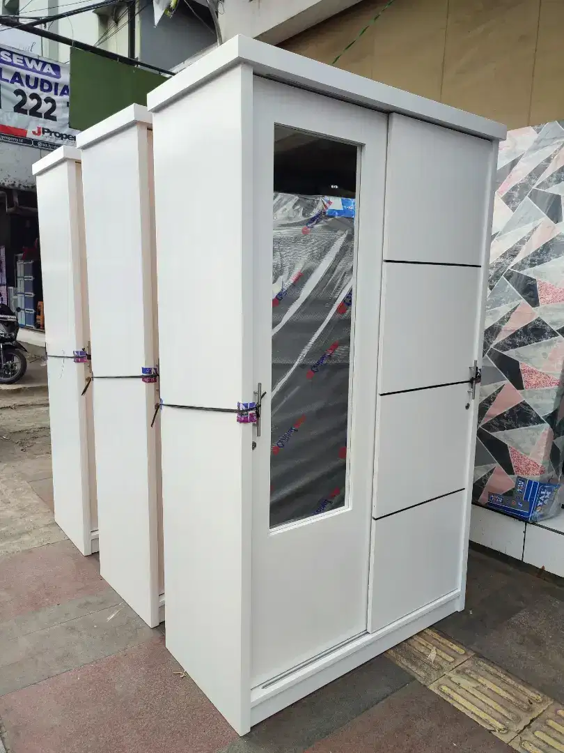 LEMARI PINTU GESER 2 PINTU ( P 120 X L 50 x T 200 cm )
