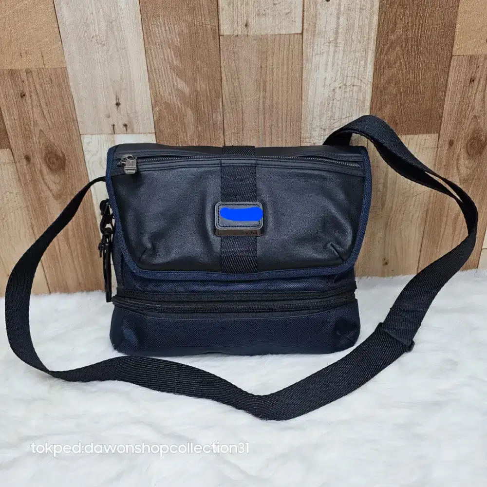 Tumi travis crossbody navy original