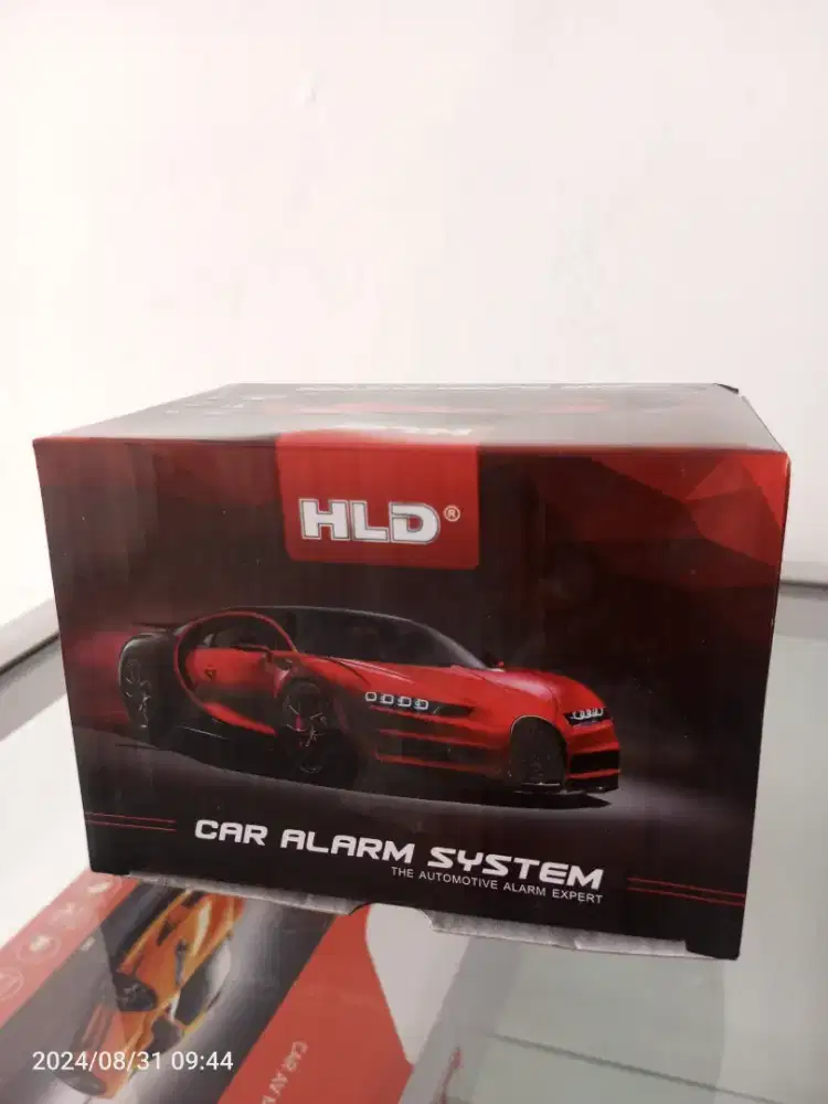 Alarm, central lock, sensor parkir, kamera mundur