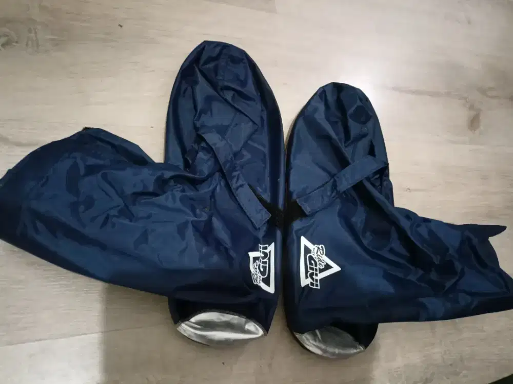 Givi rain shoes