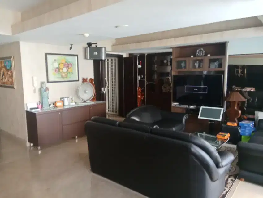 jual Apartemen The Royale Springhill TerSULTAN di Kemayoran.GOLF AREA