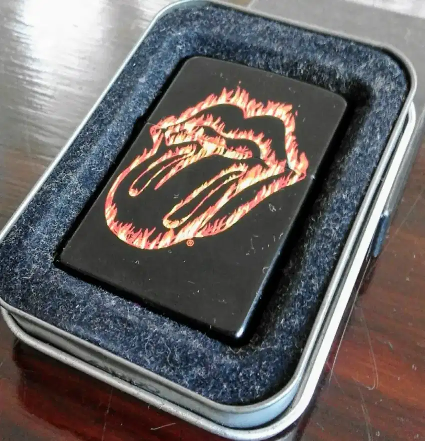 Zippo Rolling Stone (Black)