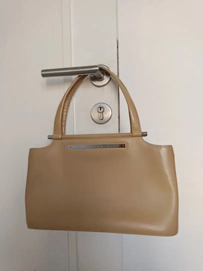 Dijual tas Braun Buffel asli.
