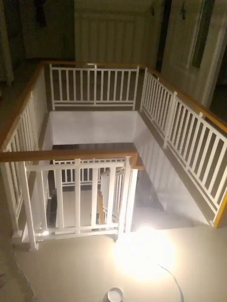 Railing tangga dan balkon minimalis terbaru