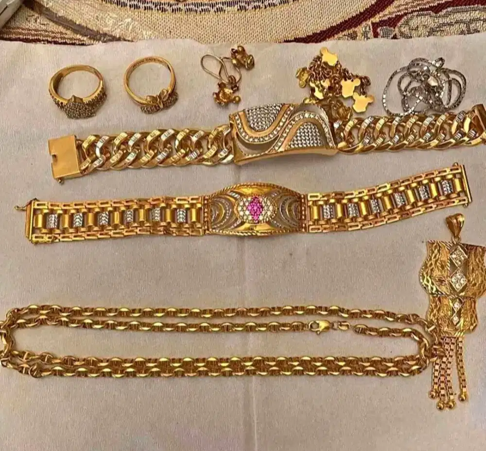 Menerima jual emas dari toko lain