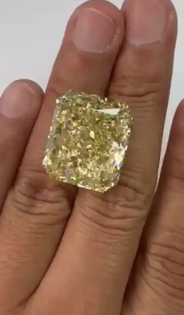 Natural Diamond Eropa