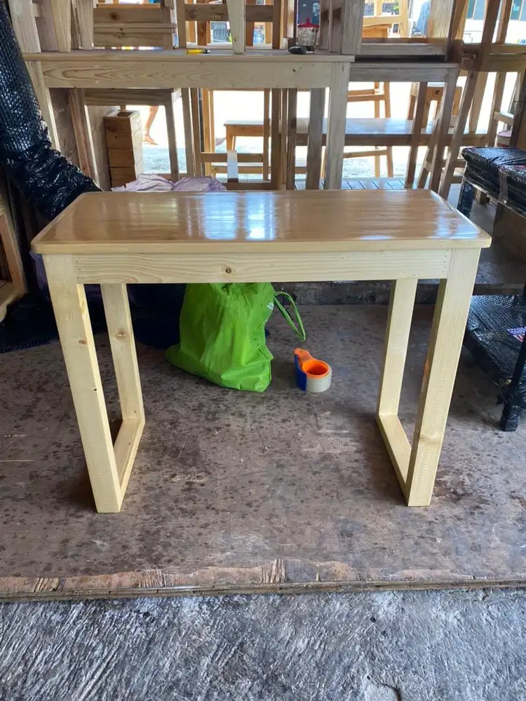 Meja makan 1 set dengan kursi