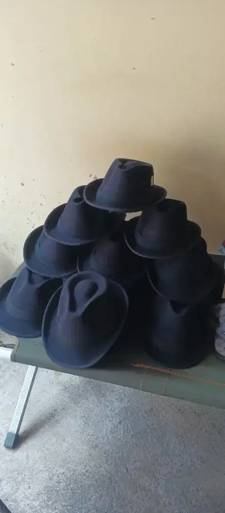 borongan topi laken anak plus topi Gc