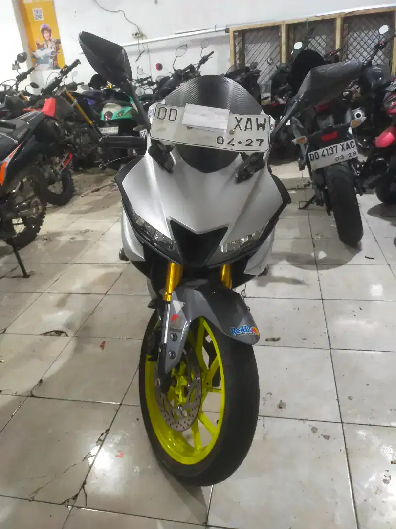 Yamaha R15 SILVER 2021